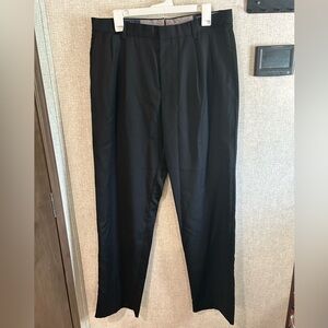 NWOT 32/32 Lands End Traditional Fit Black Pleated Pants